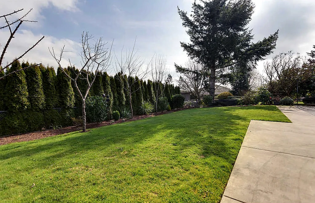 Outdoor yard at Happy Valley Adult Care Home